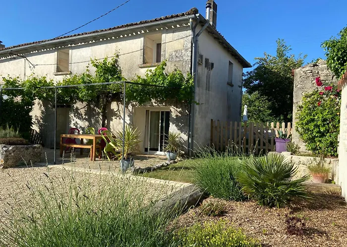 La Maison Des Coteaux Casa de Férias Chadenac